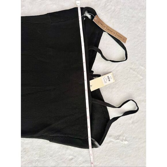 Francesca‘s black ribbed peekaboo sweetheart camisole size L - Picture 5 of 6